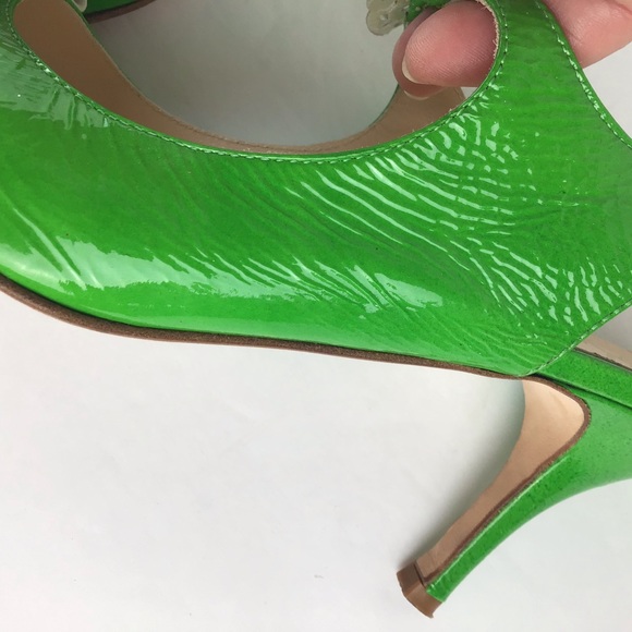 Vintage Butter-green ankle strap heels with bows-9 - Picture 11 of 11
